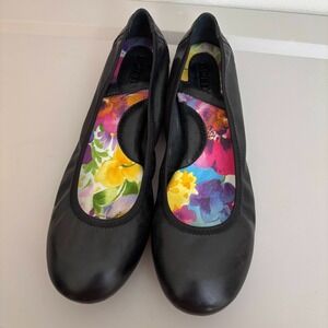 Born Comfy Ballet Flats Classic Capsule Black Shoes Size 9.5 M EU 41 Career